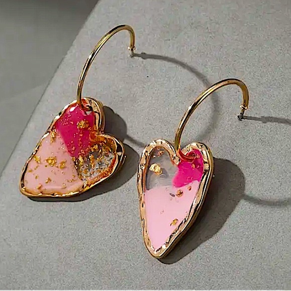 Gold Pink Dried Flower Glass Dangle Earrings - Picture 5 of 5